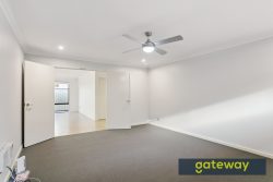 4 Pitch Way, Aubin Grove WA 6164, Australia