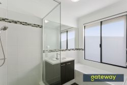 4 Pitch Way, Aubin Grove WA 6164, Australia