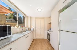 Unit 3/2 Richmond Mews, Mardi NSW 2259, Australia