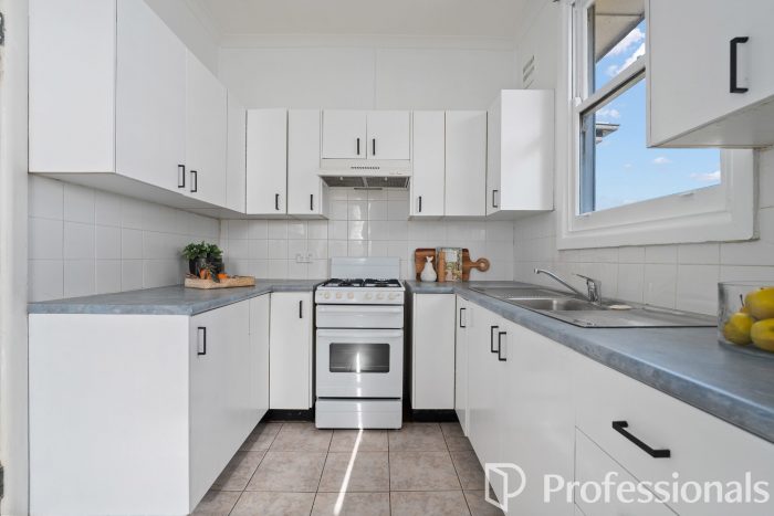 302 Rocket St, West Bathurst NSW 2795, Australia