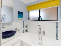 34 Sherwood Dr, McKail WA 6330, Australia