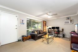 31 Somers Dr, Watanobbi NSW 2259, Australia