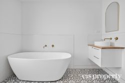 13 Southbridge Pl, Huonville TAS 7109, Australia