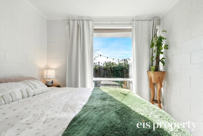 1 Sunlea Pl, Glenorchy TAS 7010, Australia