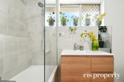 1 Sunlea Pl, Glenorchy TAS 7010, Australia