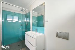 Unit 3/10 Talune St, Lindisfarne TAS 7015, Australia