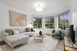 2 Tathra Pl, St Helena VIC 3088, Australia