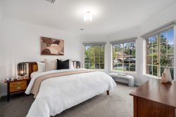 2 Tathra Pl, St Helena VIC 3088, Australia