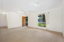 2 Timbertop Ave, Browns Plains QLD 4118, Australia