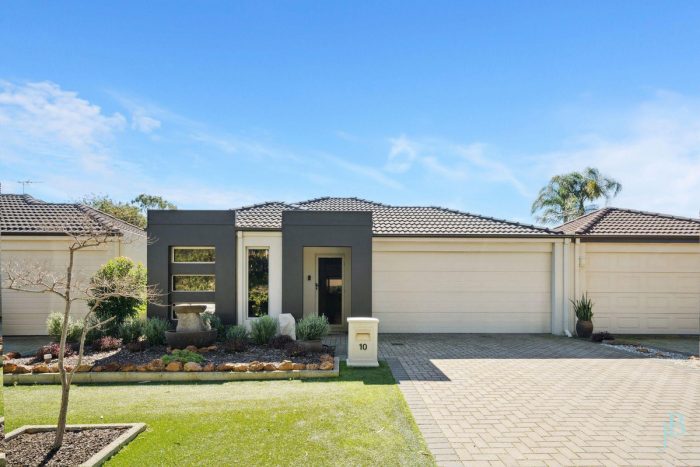 10 Leece Pl, Booragoon WA 6154, Australia