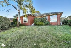 16 Wakeford Ave, Kingston TAS 7050, Australia