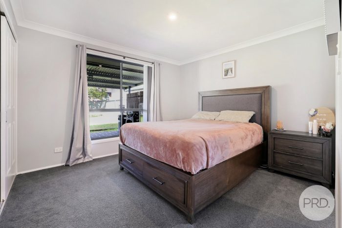 22 Warburton Dr, Westdale NSW 2340, Australia