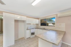 Unit 4/13 Watanobbi Rd, Watanobbi NSW 2259, Australia