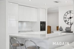 2 Wellesley St, Huntfield Heights SA 5163, Australia