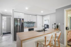 17 Yarrat Pl, Wauchope NSW 2446, Australia
