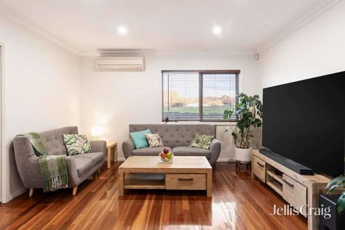 72A Greenslopes Dr, Mooroolbark VIC 3138, Australia