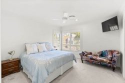 4A Macquarie St, Bolton Point NSW 2283, Australia