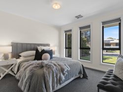 5A Prince Charles St, Morphett Vale SA 5162, Australia
