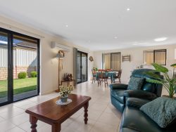 111A States Rd, Morphett Vale SA 5162, Australia