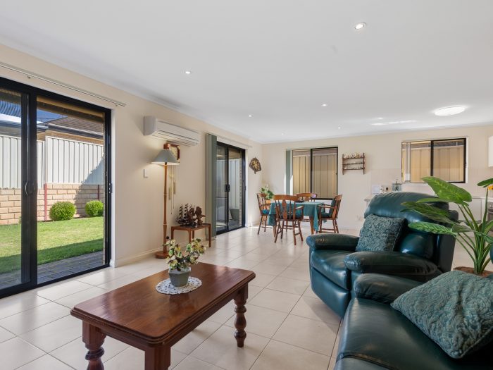 111A States Rd, Morphett Vale SA 5162, Australia