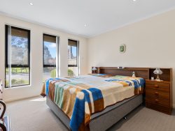 111A States Rd, Morphett Vale SA 5162, Australia