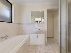 111A States Rd, Morphett Vale SA 5162, Australia