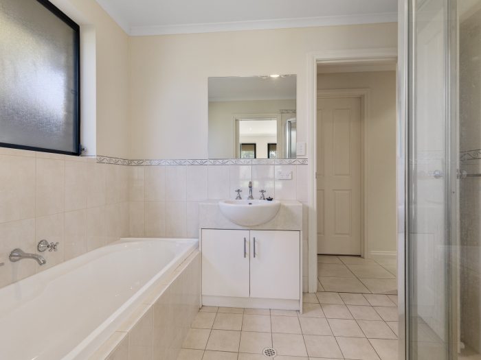 111A States Rd, Morphett Vale SA 5162, Australia