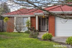 19 Hilltop Way, Gisborne VIC 3437, Australia