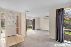 19 Hilltop Way, Gisborne VIC 3437, Australia