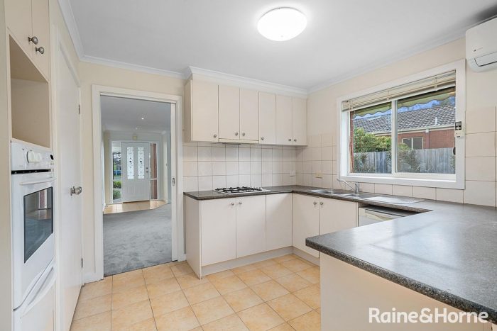 19 Hilltop Way, Gisborne VIC 3437, Australia