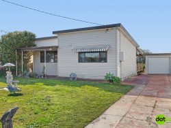 26 Alice Parade, Toukley NSW 2263, Australia