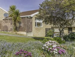 390 Argyle Dr, Kingston TAS 7050, Australia