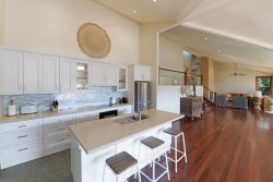 5 Austral Ave, Avoca Beach NSW 2251, Australia