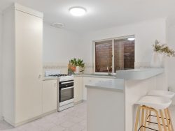 16 Avocet St, Seaford Rise SA 5169, Australia