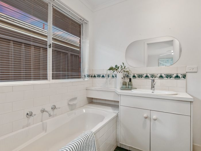 16 Avocet St, Seaford Rise SA 5169, Australia