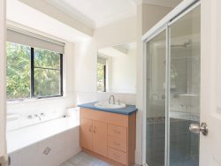 53 Barrys Rd, Modanville NSW 2480, Australia