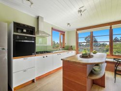 8 Beach Rd, Middleton TAS 7163, Australia