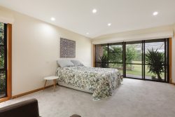 372 Beveridges Rd, Hamilton VIC 3300, Australia