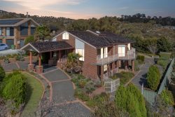 3 Blackwood Pl, Jerrabomberra NSW 2619, Australia