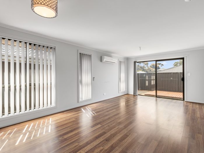 46 Booth Ave, Morphett Vale SA 5162, Australia