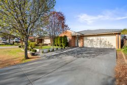 68 Branson St, Dunlop ACT 2615, Australia
