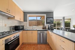 68 Branson St, Dunlop ACT 2615, Australia