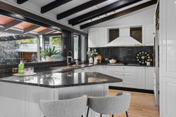 4 Carlow Cres, Killarney Heights NSW 2087, Australia