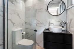 4 Carlow Cres, Killarney Heights NSW 2087, Australia