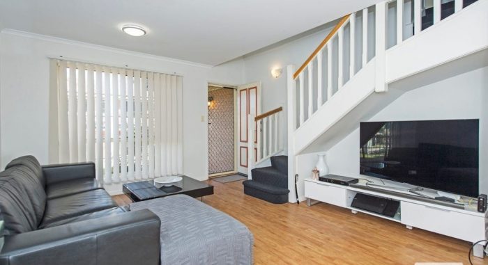 Unit 18/125 Chatswood Rd, John Paul Village, Daisy Hill QLD 4127, Australia