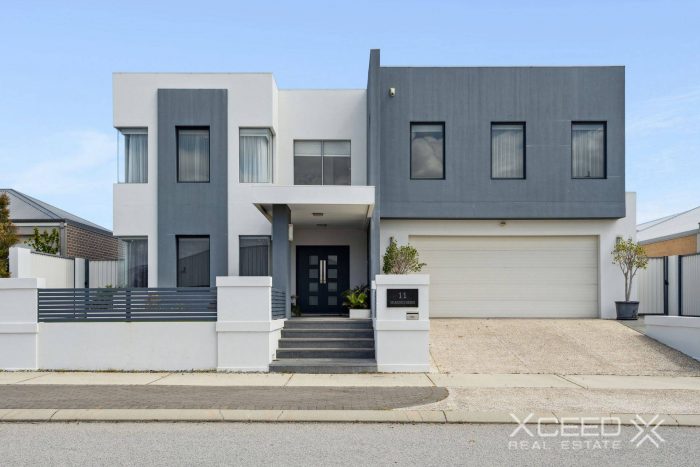 11 Seabird Bend, Jindalee WA 6036, Australia