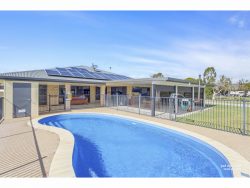 16 Ingram Dr, Gracemere QLD 4702, Australia