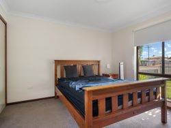 10 Cotter Pl, Hannans WA 6430, Australia