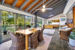 8 County Cl, Umina Beach NSW 2257, Australia
