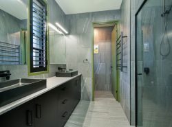 26 Daintree Cres, Meringandan West QLD 4352, Australia